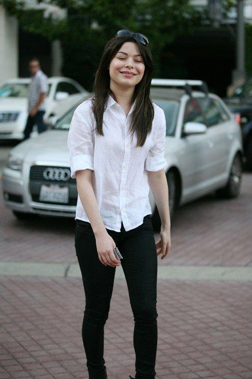 Miranda Cosgrove