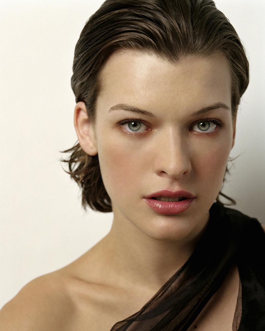 Milla Jovovich Pictures