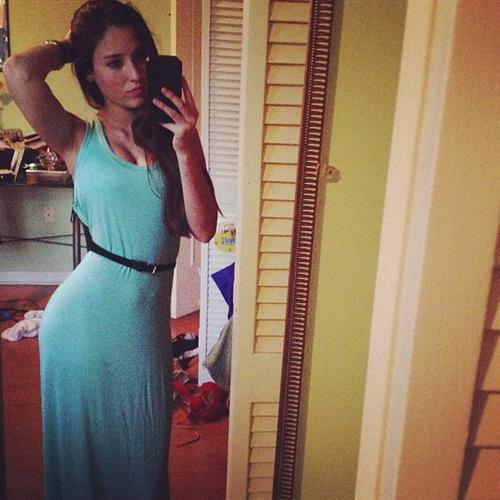 Angie Varona taking a selfie