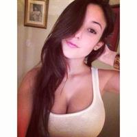 Angie Varona taking a selfie