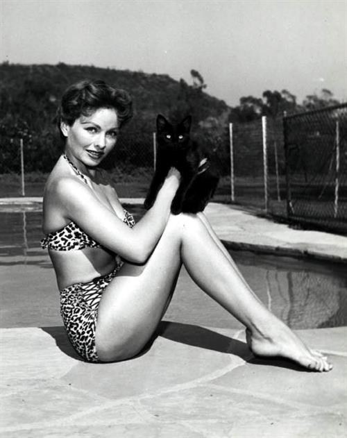 Jeanne Crain in a bikini