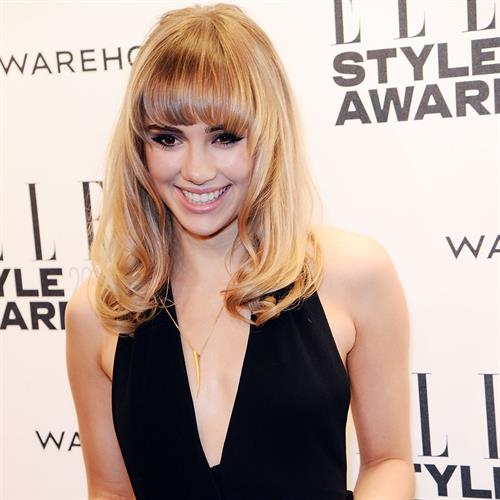 Suki Waterhouse