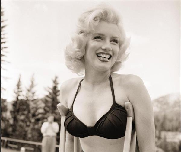 Marilyn Monroe in lingerie