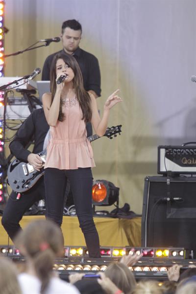 Selena Gomez performs at the Good Morning America GMA Summer Concert Series in New York City on June 17, 2011