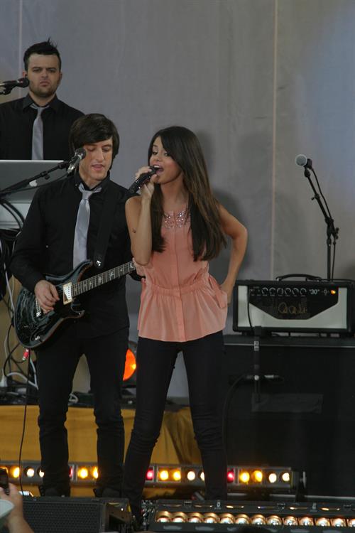 Selena Gomez performs at the Good Morning America GMA Summer Concert Series in New York City on June 17, 2011