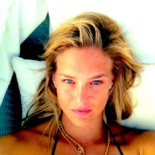 Bar Refaeli