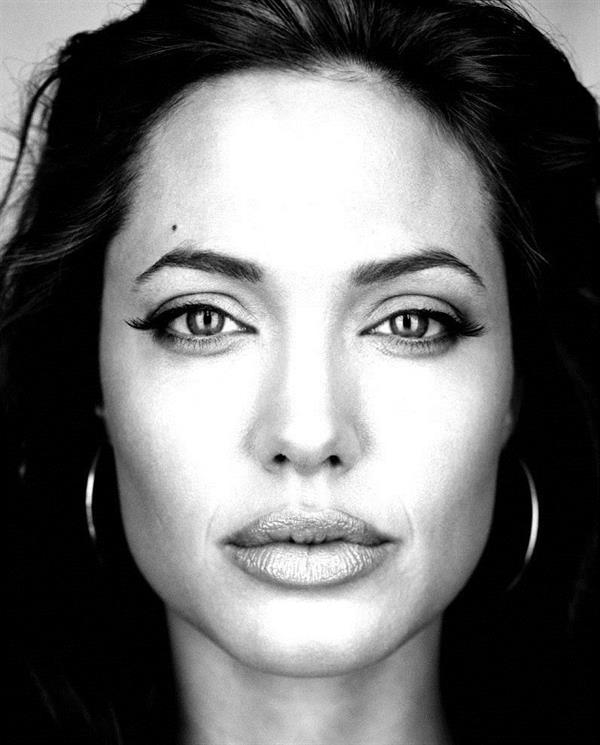 Angelina Jolie