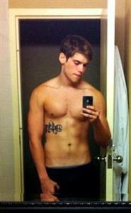 Tony Oller taking a selfie