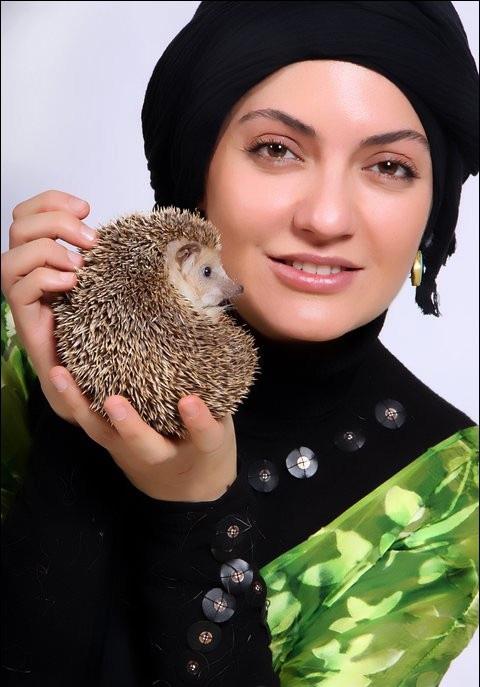 Mahnaz Afshar